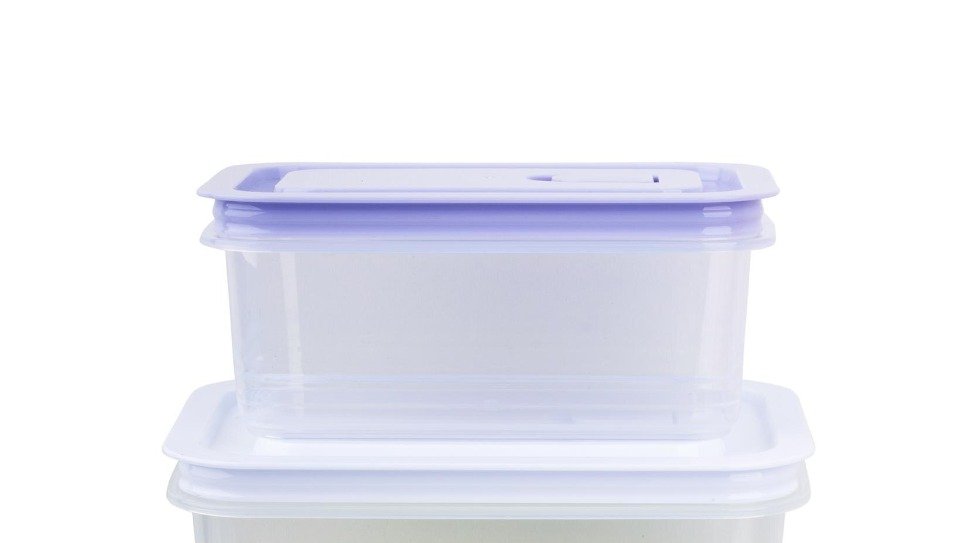 does tupperware have microplastics