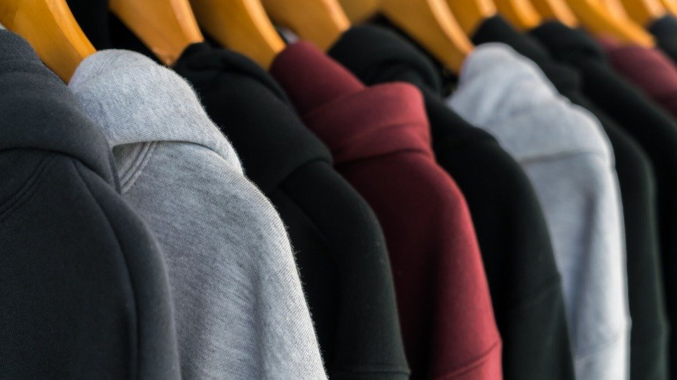 How to Avoid Microplastics in Clothing